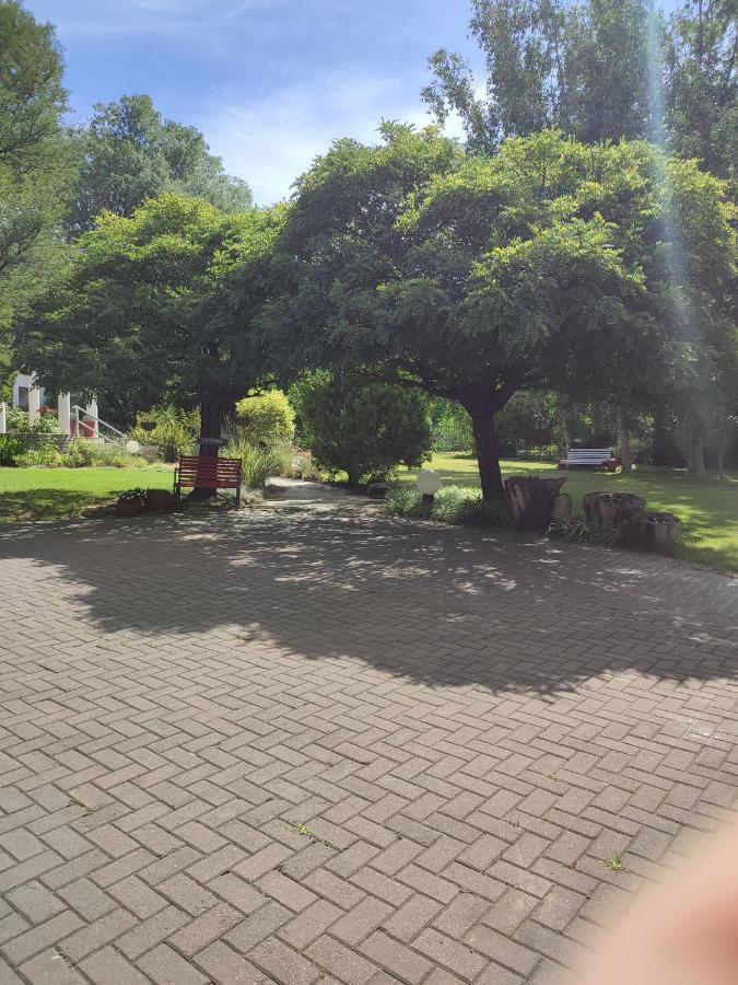 The Fairway Guesthouse Senekal 外观 照片